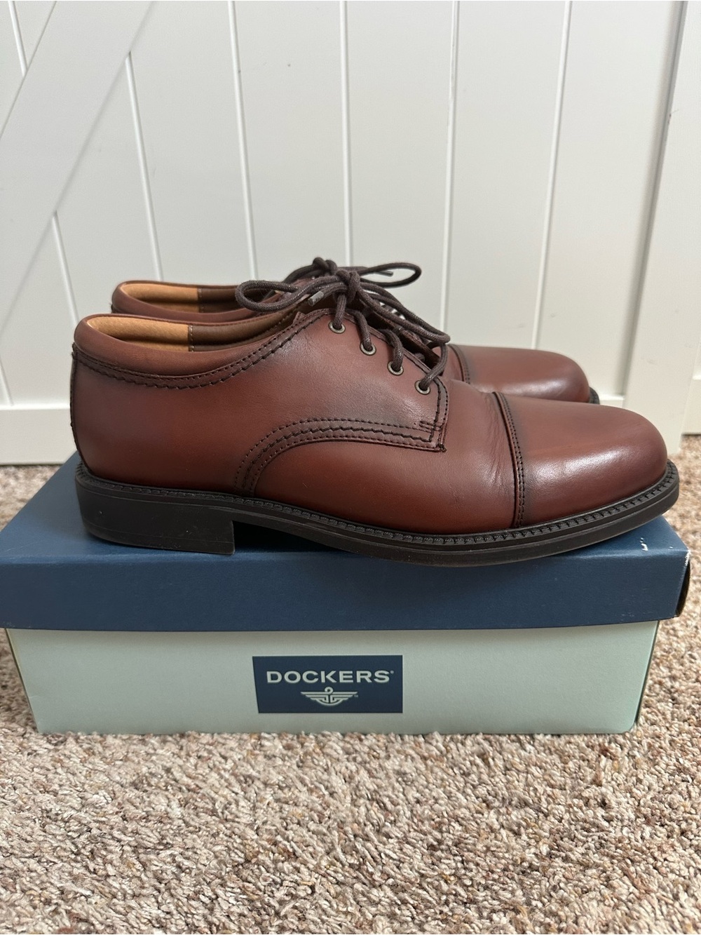 Dockers Gordon Men’s Size 10 M Cognac Leather Cap Toe Lace Up Dress Shoes - Picture 5 of 10